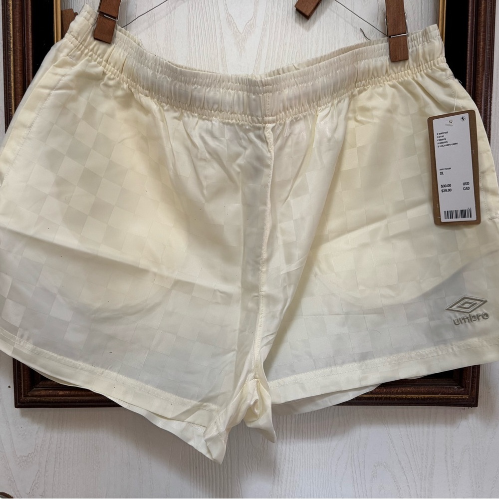 Women’s Umbro Ivory Checker Athletic Shorts